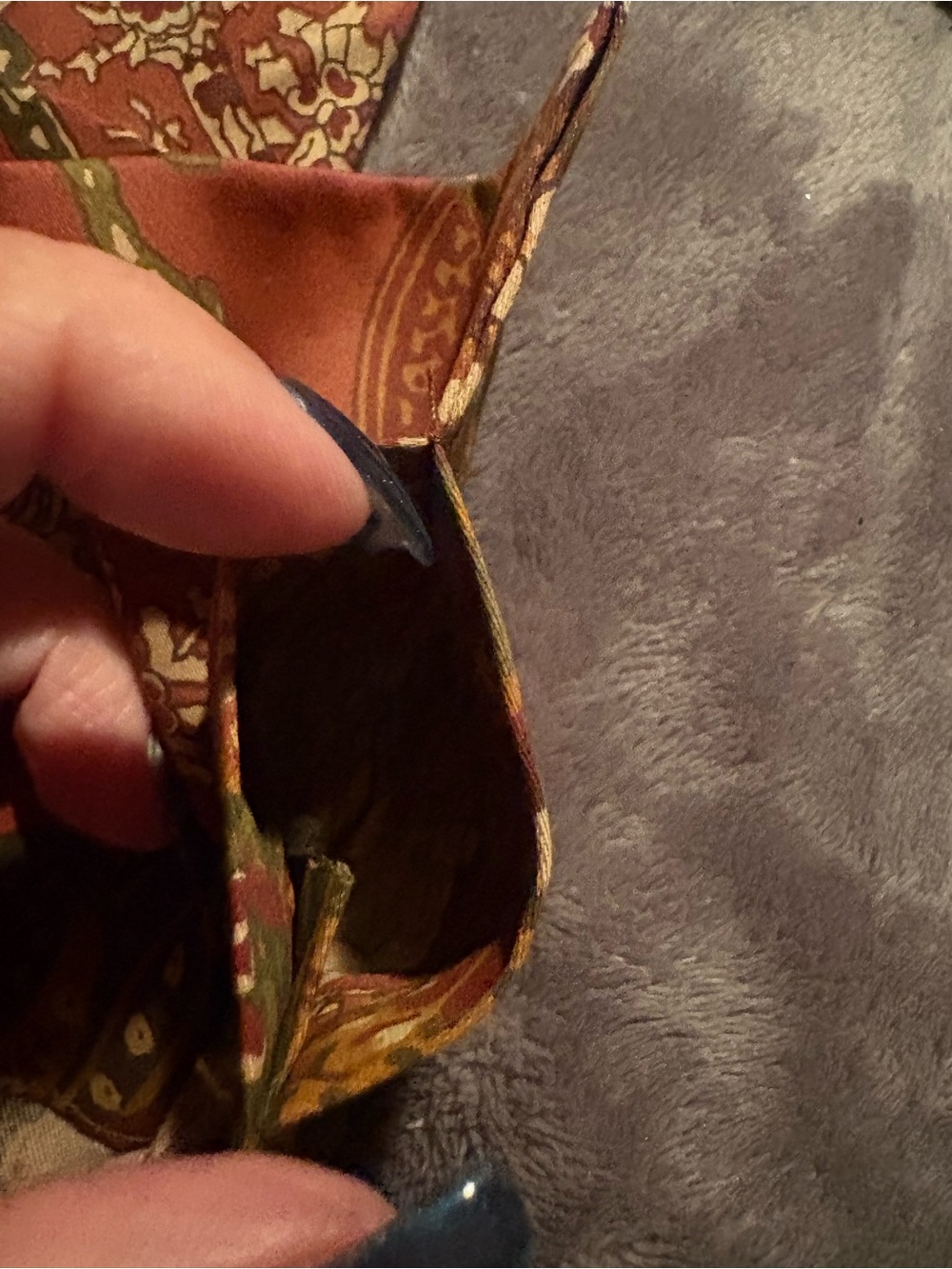 Paisley  vintage valance 2 slip on pockets tobacco ,gold ,burgundy - Picture 5 of 7